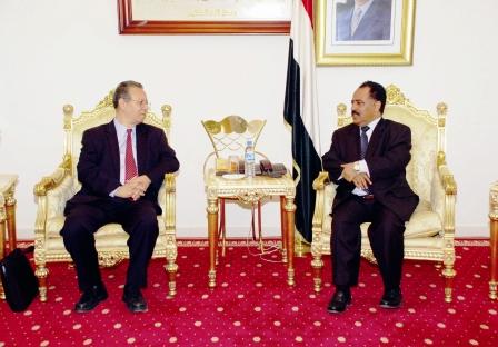 الراعي لدى استقباله مبعوث الأمين العام للأمم المتحدة أمس